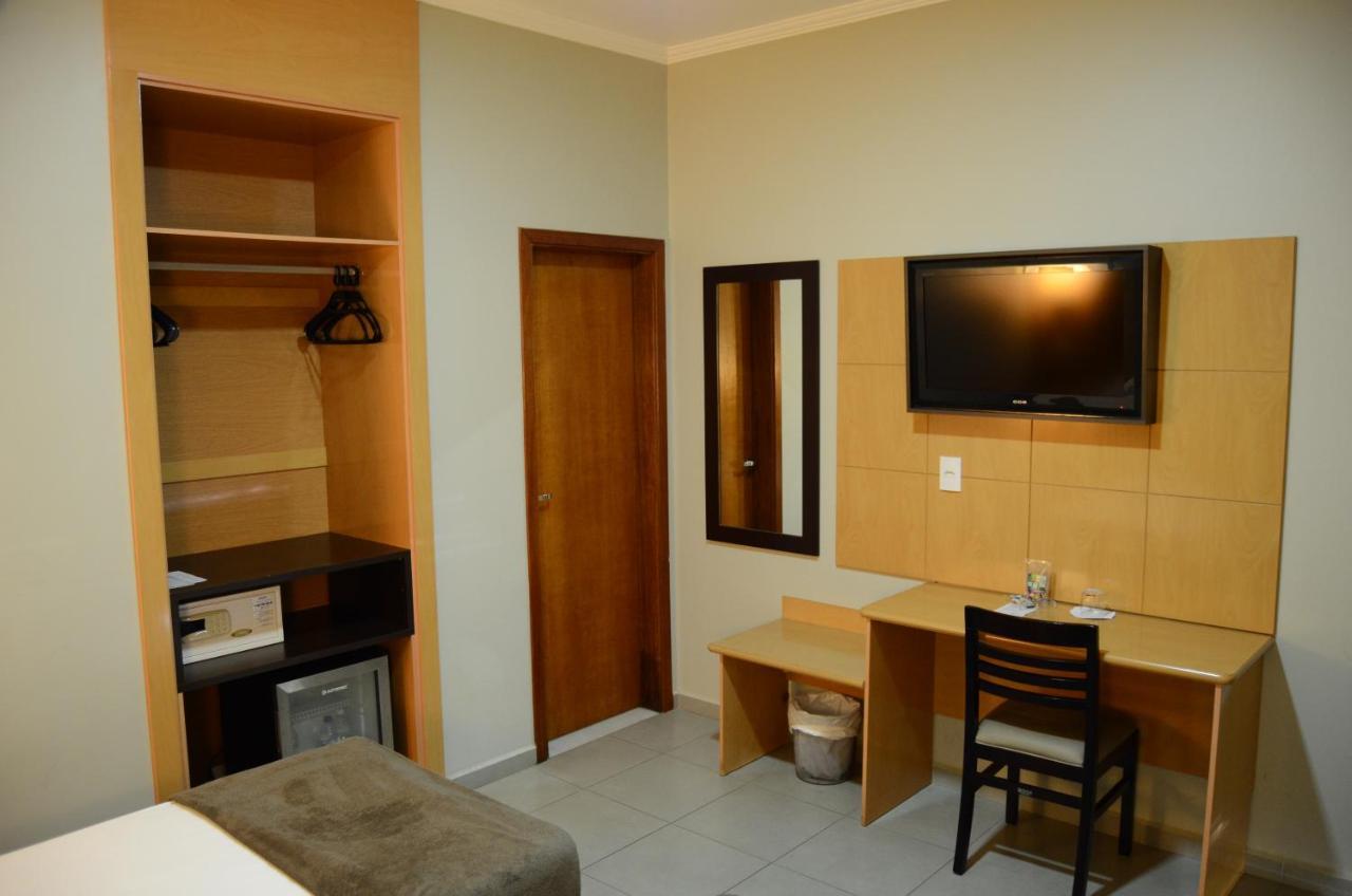 Limeira Suites Buitenkant foto